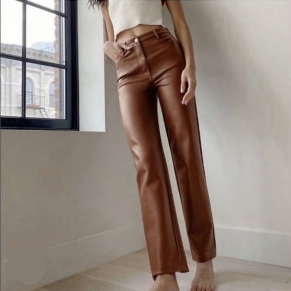 Wilfred Aritzia Melina Faux Vegan Leather Straight Leg Pants Size 2